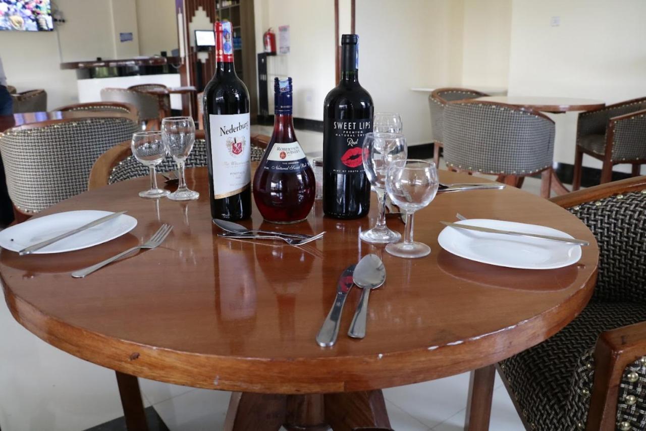 Paraiso Gardens Hotel Wote Dış mekan fotoğraf